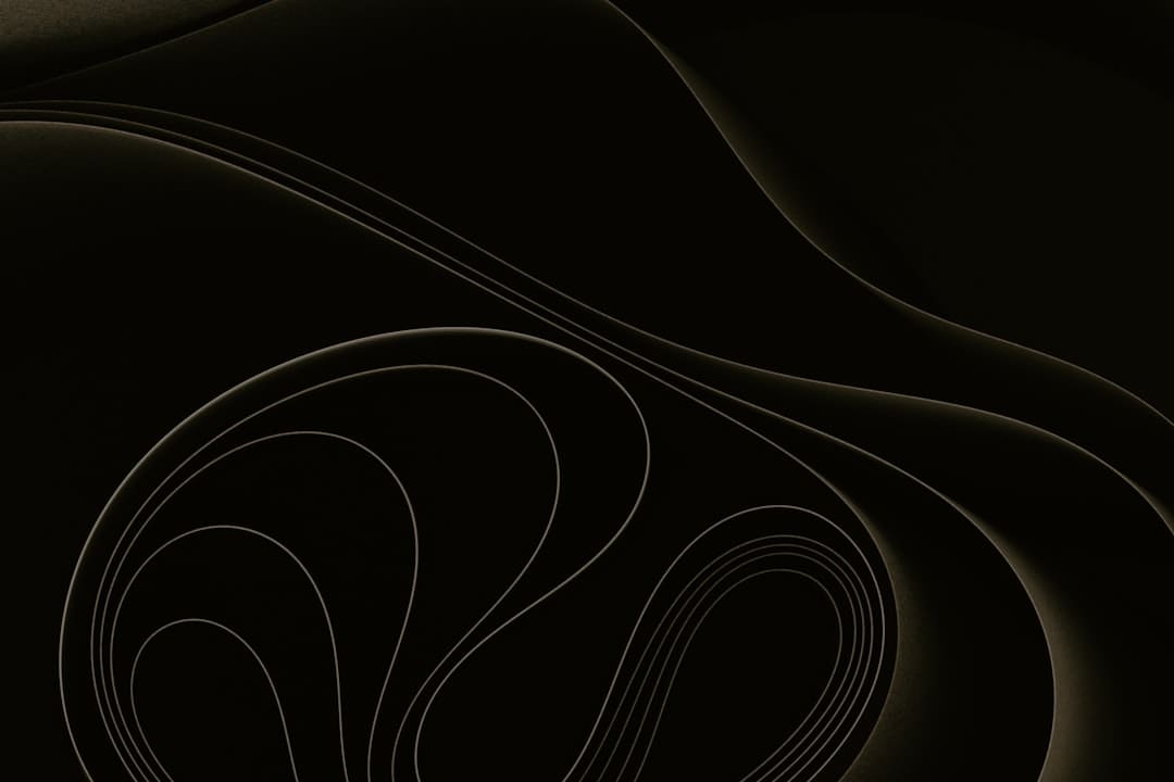 杨默依全新EP《不率直》单曲《欢欣》上线诠释甜涩交错的单恋心动